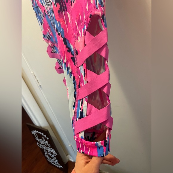 Lilly Pulitzer Luxletic Leggings - Picture 2 of 2
